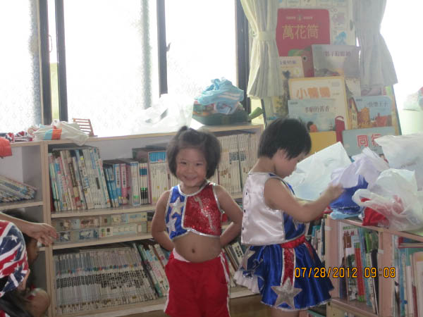 衣服穿好了喔~~~~
