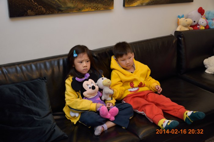你抱牛牛, 我抱Winnie~~