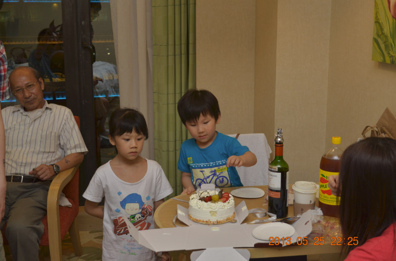 牛牛生日快樂!!! 牛牛生日快樂!!!