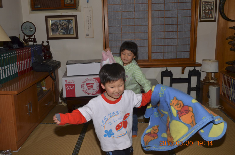 兩隻玩瘋了..... 兩隻玩瘋了.....
